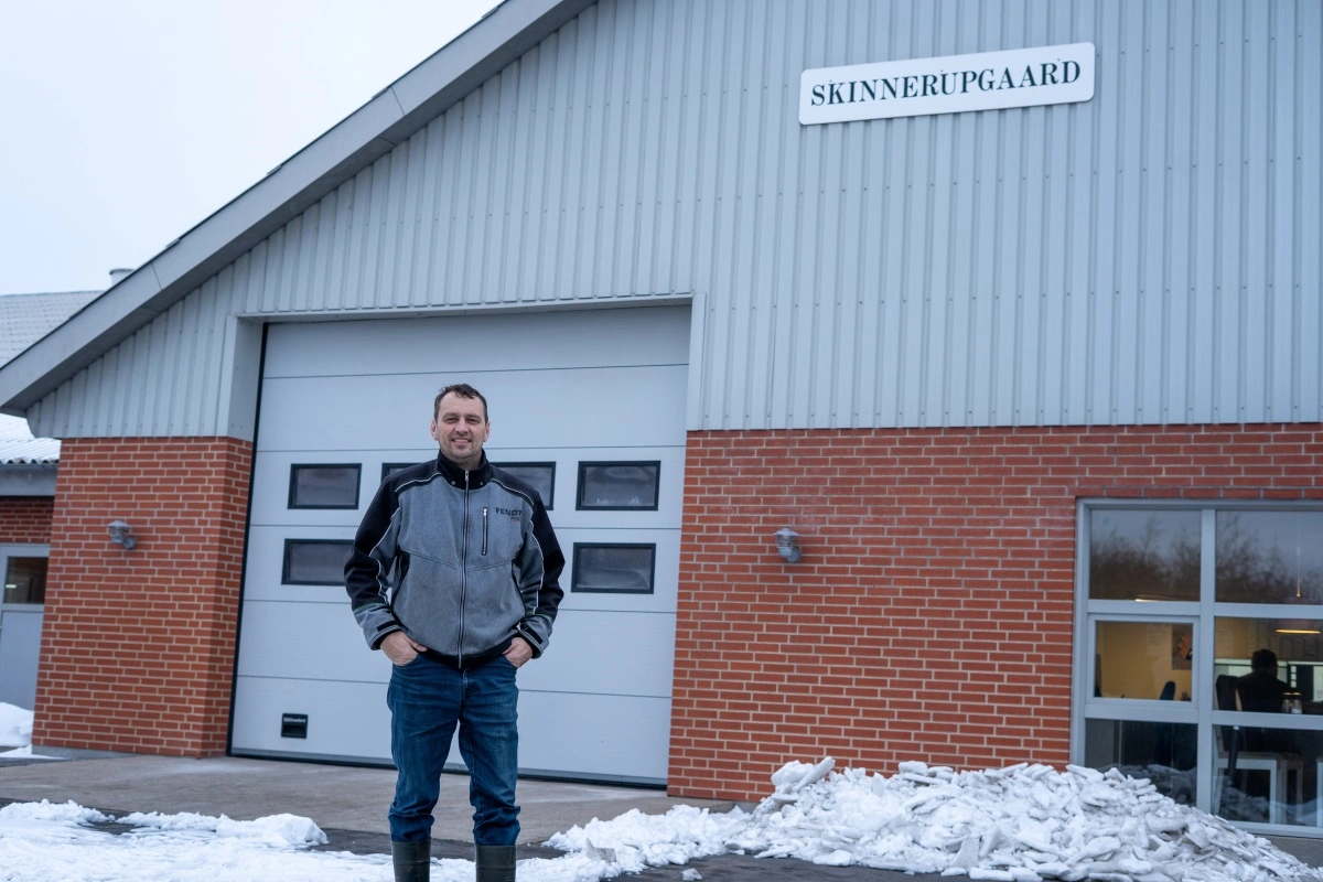 Thomas Kristoffersen driver bedriften Skinnerupgaard ved Thisted, hvor han årligt producerer 100.000 smågrise og driver knap 600 hektar.