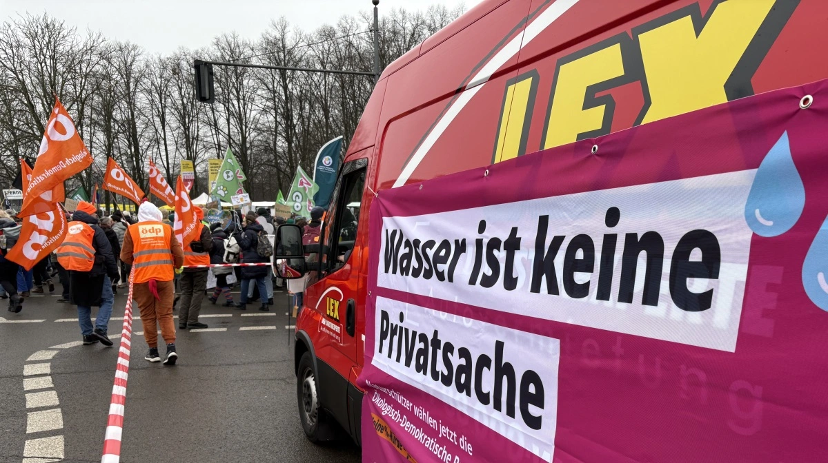 Aktivister af forskellig slags har indtaget Berlin denne lørdag. De er absolut ikke tilhængere af moderne landbrugsproduktion.