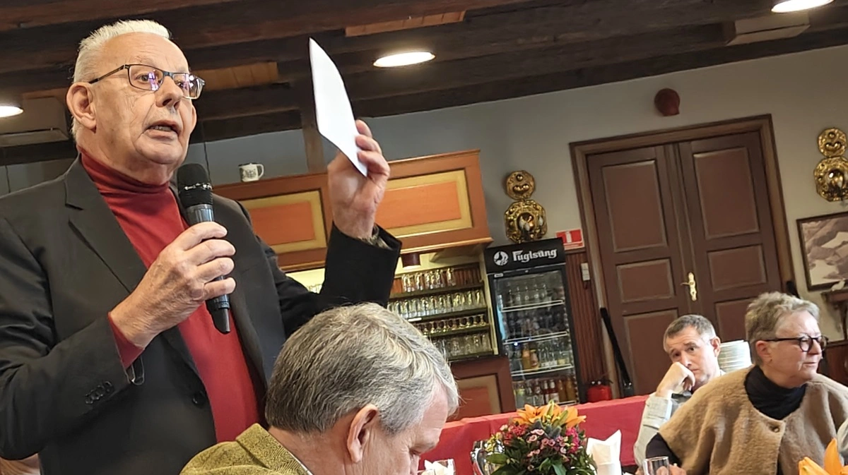 Tidligere gårdejer Henning Nielsen, Bramming, var ikke enig med Jens Peter Aggesen. - Kapitalfonde er ikke så ringe, som man tror, sagde han. 