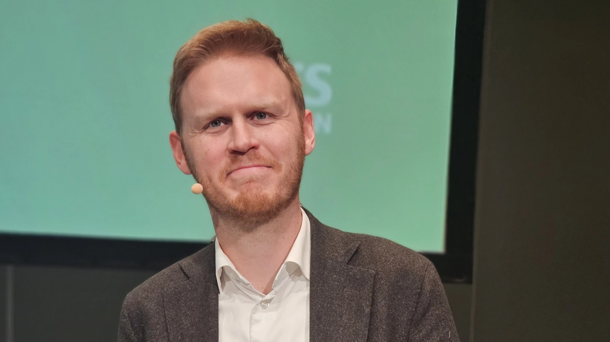 Politisk redaktør på TV2, Hans Redder gæstede mandag Kvægkongressen i Herning. Her forudså han, at der udskrives valg i næste uge, og at et af de afgørende emner bliver landbruget, klima og miljø. Fotos: Henriette Lemvig