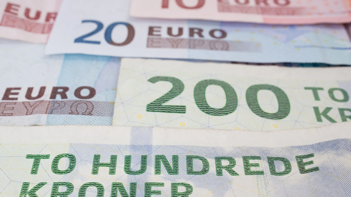 En omkostning hvor der også kan gemme sig store besparelser er på vekslingen af valuta. Foto: Colourbox