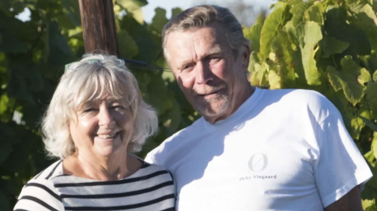 Birthe og Søren Søndergaard glæder sig over en veldrevent vingård, men vil gerne stoppe, mens legen er god. Foto: EDC Landbrug Poul Erik Bech