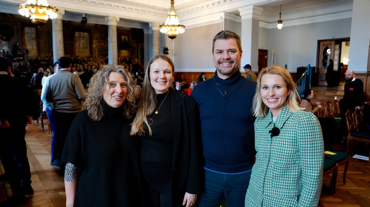 Fra venstre: Mette Mecklenburg fra Coop, Christian Tønner Lisdorf fra Bælgfrugtspartnerskabet, Claus Krogh fra Lidl Danmark og Marie-Louise Boisen Lendal fra Tænketanken Frej. Foto: Mathias Nyborg