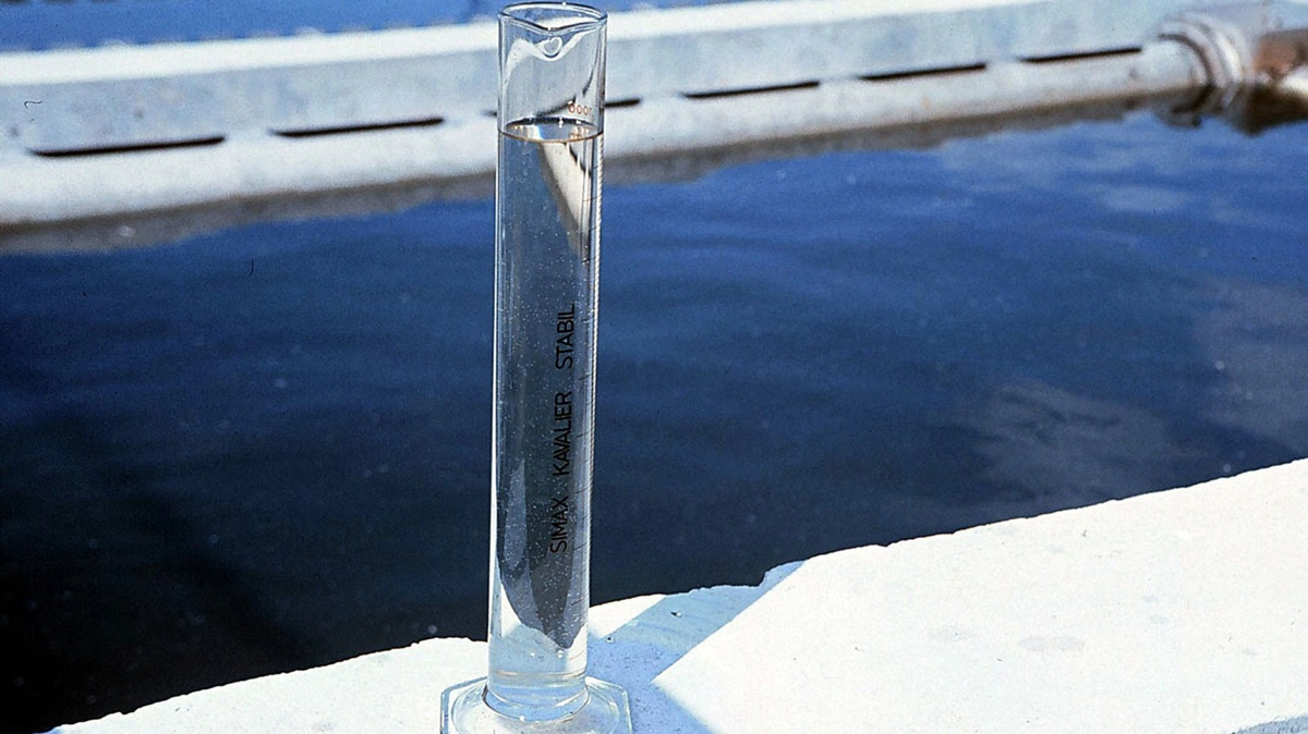 Nitrat i grundvandet, som blandt andet kan stamme fra gødning i landbruget, er blevet sat i forbindelse med øget risiko for tarmkræft. Et opsigtsvækkende tal om 74 tilfælde årligt i Aalborg kan dog ikke dokumenteres. Arkivfoto: Colourbox