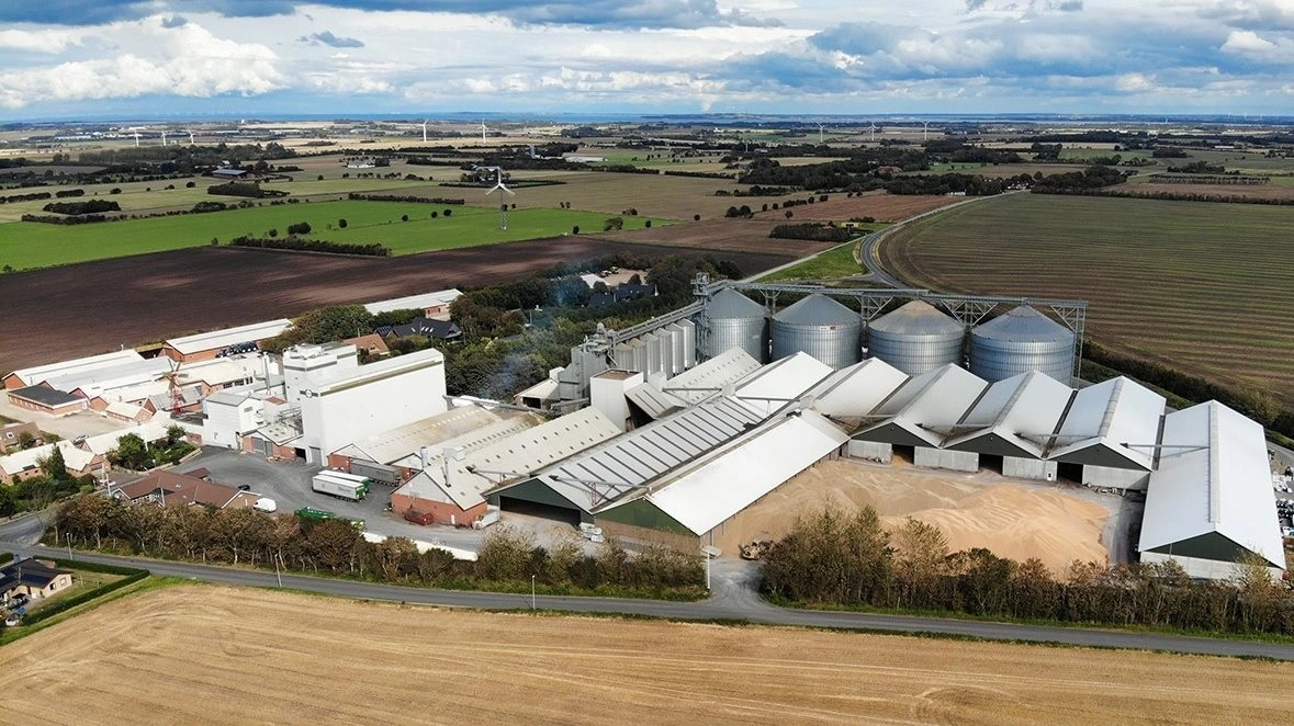 Mollerup Mølle A/S øger omsætningen til 2,97 milliarder kroner, fordobler kornindtaget på fem år og investerer rekord 106 millioner i faciliteter. Fotos: Mollerup Mølle