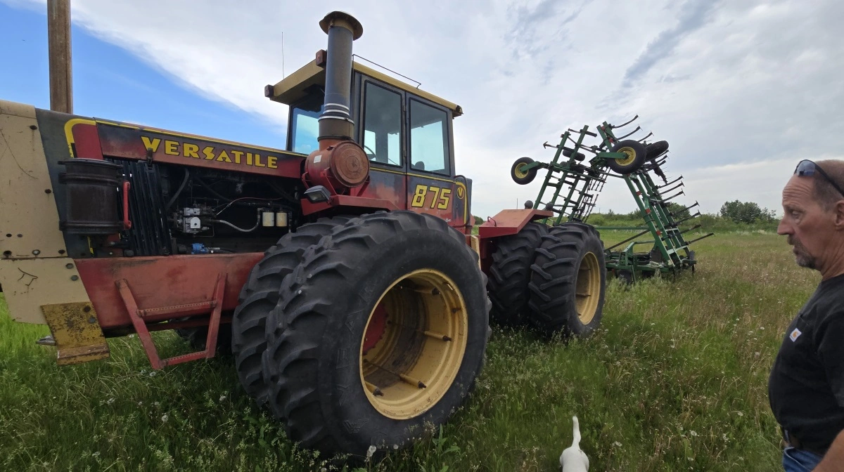 Denne ældre traktor med simpel teknik kan stadig bruges.