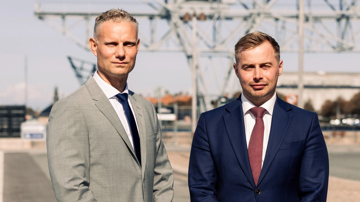 Der er behov for at tænke forsyningssikkerhed til landbruget ind i en national risikoanalyse, lyder det fra direktørerne Claus Saabye Erichsen (tv) og Emil Dalsgaard Hansen, Dakofo. Foto Nicolai Løvgret
