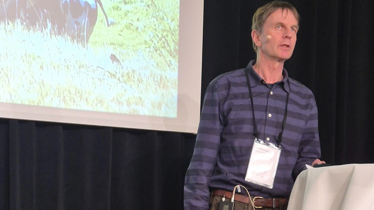 - Vi har gjort det rigtig, rigtig svært for os selv. Både med hensyn til at holde ting ude af bedriften og så også at bekæmpe dem, lød det fra Erik Rattenborg på årets kvægkongres. 