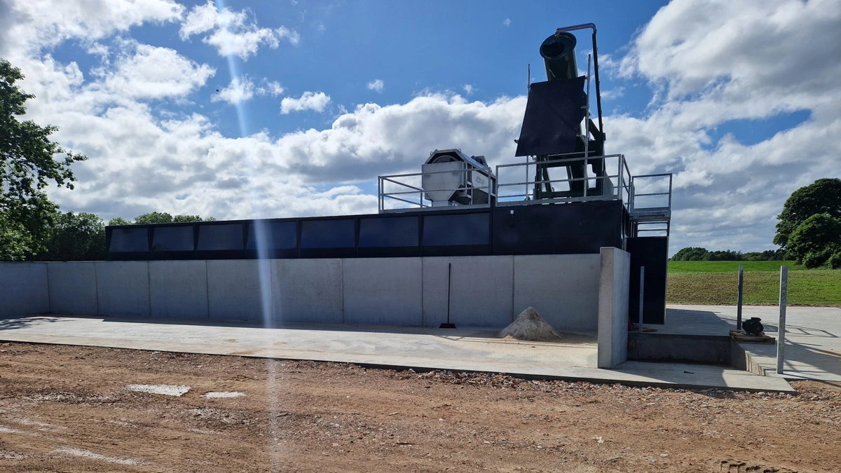 Containerløsningerne fås som standard til 300, 400, 600 og 1.000 køer, og senest et simpelt anlæg til 250 køer.