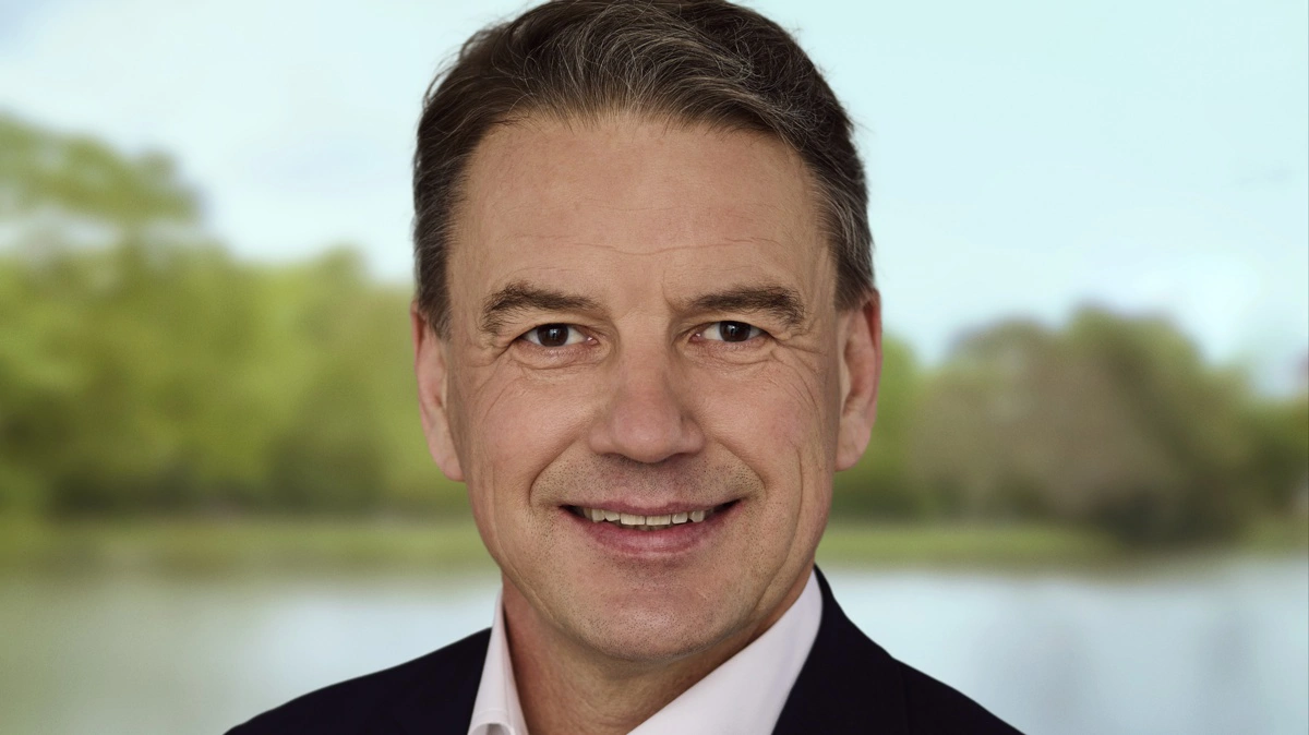 Christian Friis Bach fra Venstre giver medierne, især DR, skylden for Venstres dårlige valg. Foto: Venstre