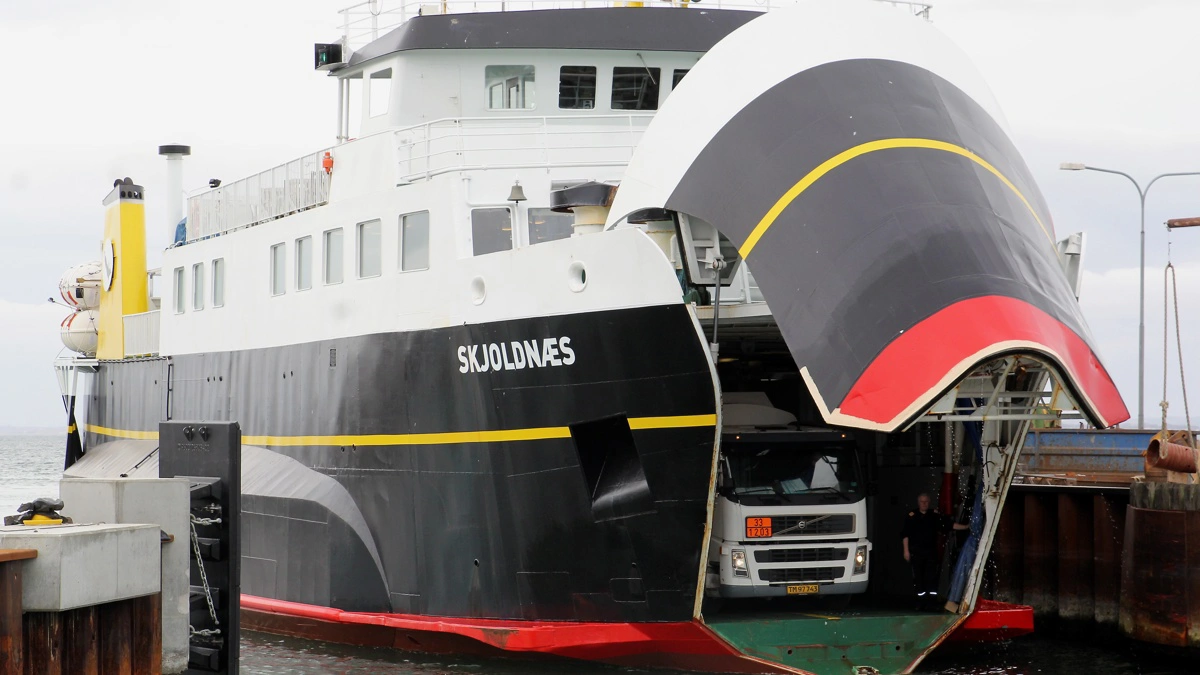 Ø-støtten går til alle øer, hvor man er afhængige af færge for at komme til fastlandet. 