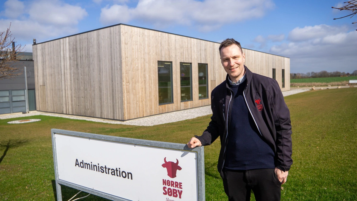 I sommeren 2025 stod Nørre Søby Slagteren klar med sin 700 kvadratmeter store tilbygning.