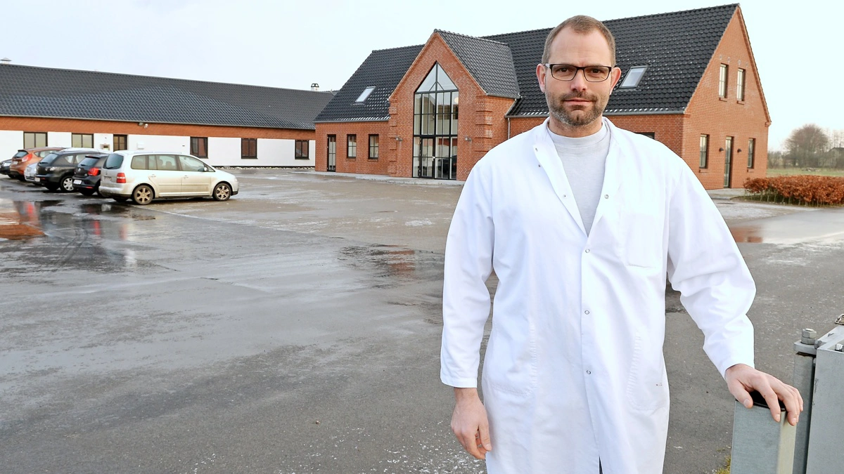 Ejer og adm. direktør i DanePork, Leo Grønvall, forklarer, at slagteriet står et bedre sted i dag grundet store investeringer i seneste årsregnskab, som har kostet på bundlinjen. Arkivfoto: Leif Christensen