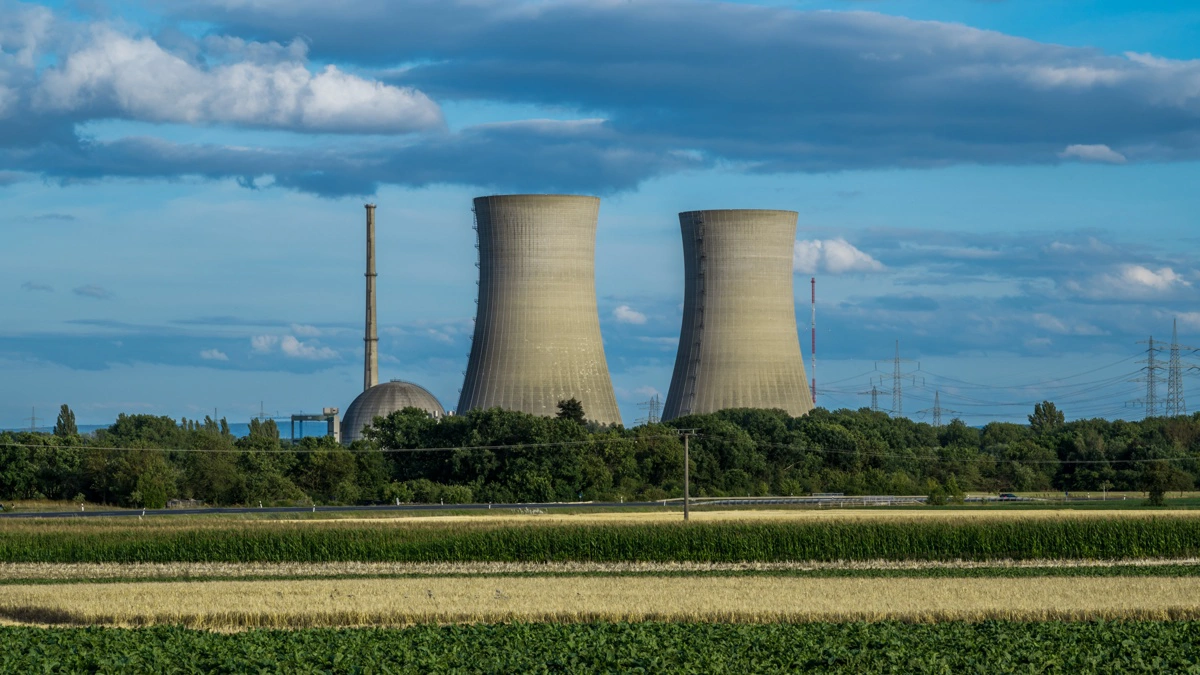 »Mens en tredjedel af Europas elektricitet i 1990 kom fra atomkraft, er det i dag blot tæt på 15 procent. Denne reduktion var et valg. Jeg mener, at det var en strategisk fejl for Europa at vende ryggen til en pålidelig og overkommelig kilde til lavemissionsstrøm«, sagde EU-Kommissionens præsident Ursula von der Leyen ved et topmøde. Foto: Colourbox. 