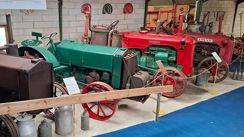 Traktorerne på museet fortæller historien om, hvordan landbruget blev en moderne industri.