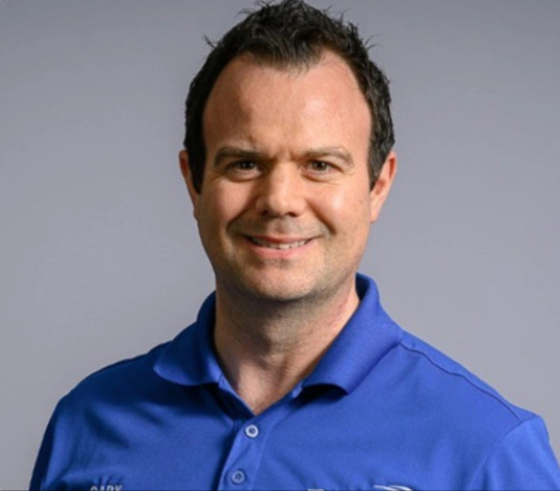 Gary Noble har haft ledende produktions- og driftsroller hos British American Tobacco i Storbritannien, Kroatien, Rusland og USA.