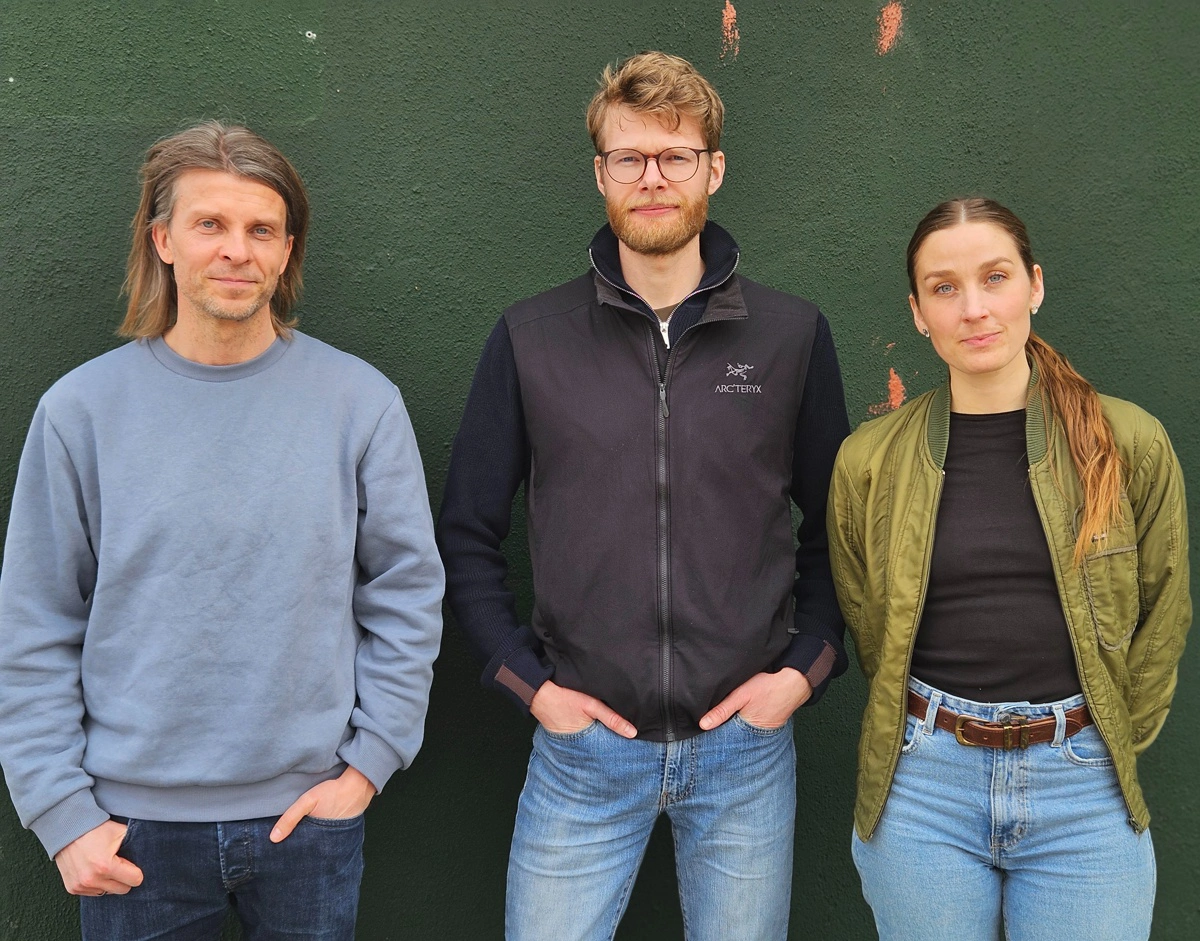 Kommerciel chef, Mads Asbild, plantechef Jonas Korsholt og kunde- og partnerudvikler Mette Sponseller fra Nordic Microbes stod klar til at fortælle Effektivt Landbrug om virksomhedens produkter, da avisen besøgte dem kort før påske.