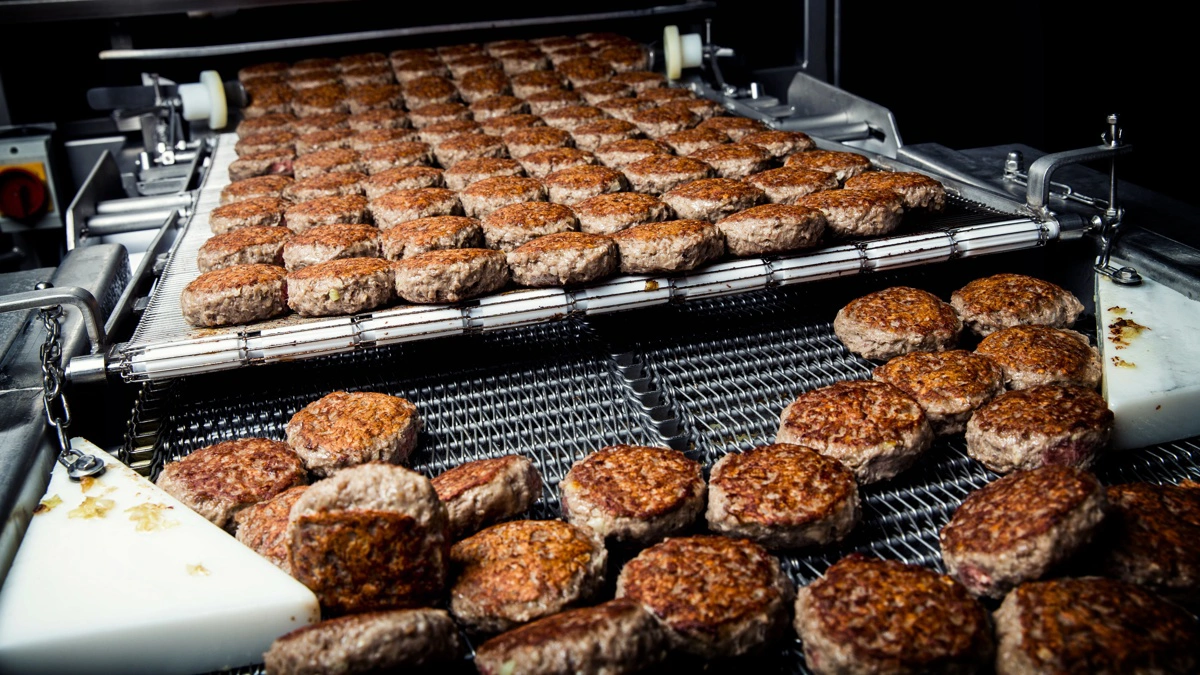 Danish Crown flytter sin convenience-produktion fra Aalborg til Vejle med millioninvestering og lukker fabrikken senest i 2028. Fotos: Danish Crown