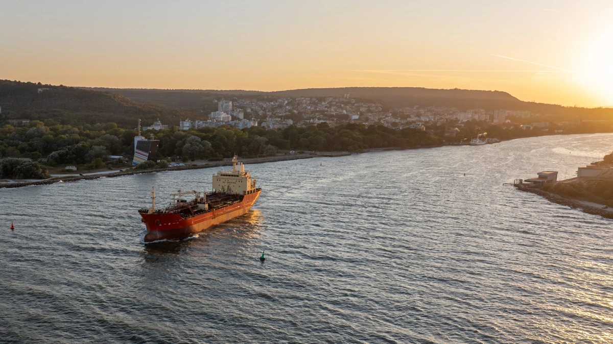 Den fortsatte lukning af Hormuz-strædet har stor betydning for oliepriserne. Foto: Colourbox