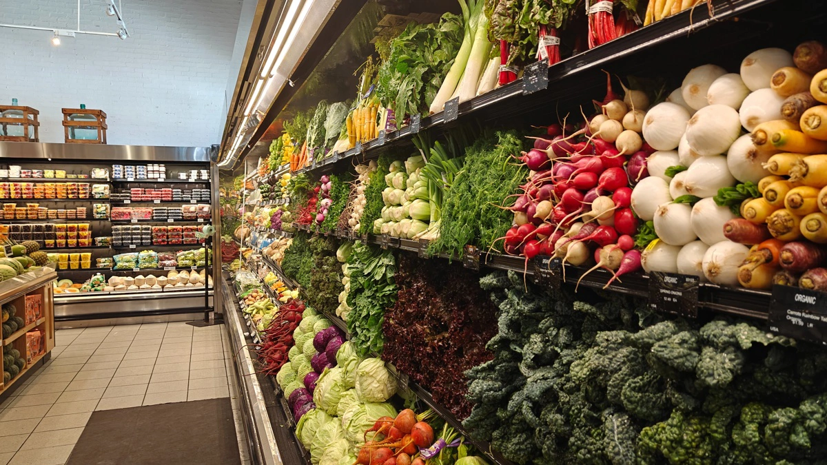 I 2025 fandt DTU 18 fødevarer med pesticidrester over grænseværdierne – alle fra import, ikke fra Danmark. Billedet her er et illustrationsfoto, og stammer fra et supermarked i USA. Arkivfoto: Daniel Barber