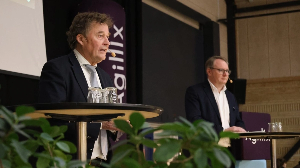 Formand for Agillix, Carl Chr. Pedersen (tv.) og adm. direktør i Agillix, Uffe Bertelsen.
