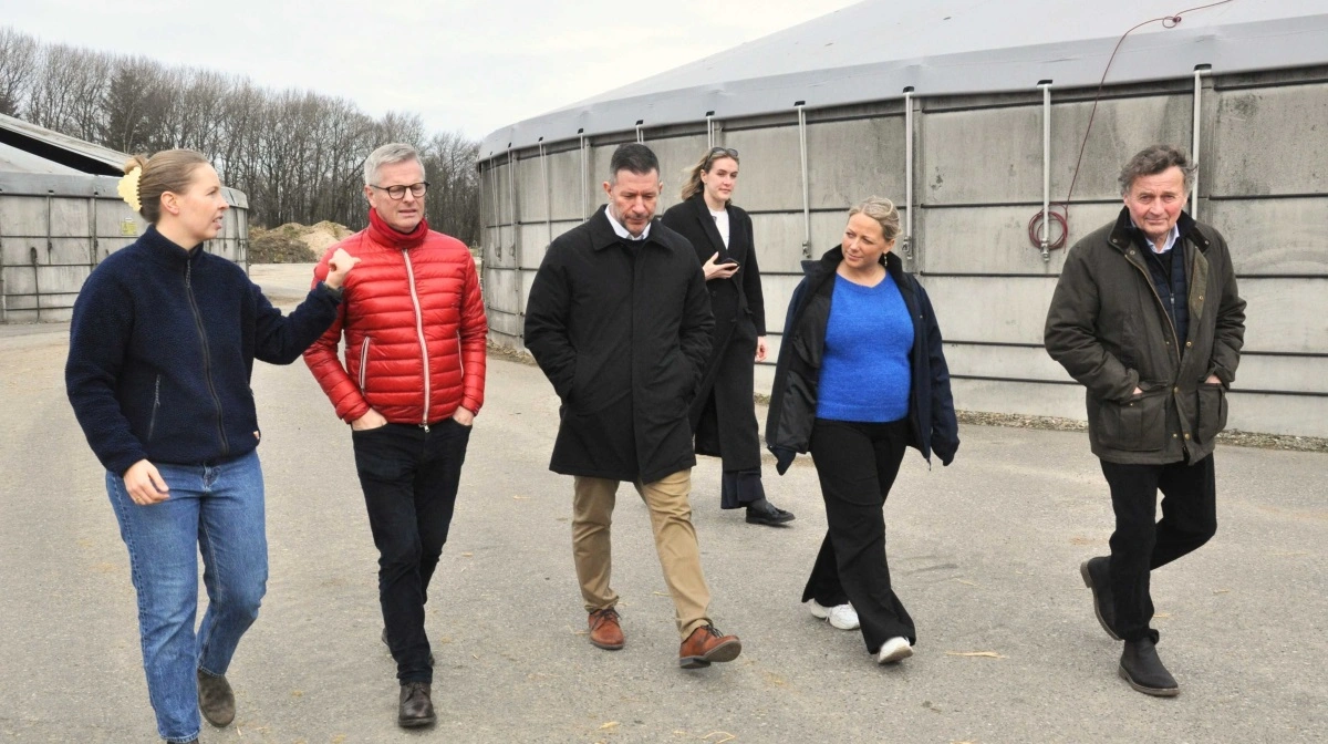 Agillix er særdeles aktiv, når det kommer til at varetage medlemmernes interesser. Her op til valget, hvor folketingskandidater var inviteret på bedriftsbesøg hos bestyrelsesmedlem Ditte Hammershøj (tv.).