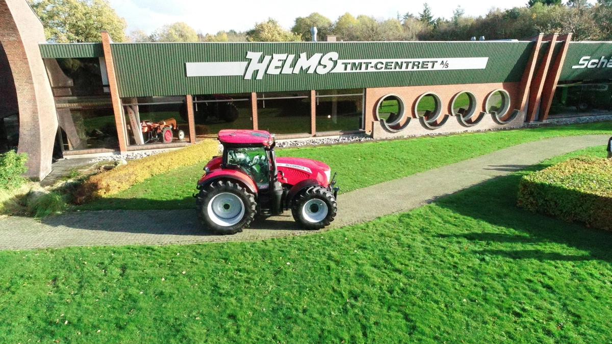 Helms TMT-Centret markerer sit 75-års jubilæum med åbent hus og »Helms Festival« den 28. maj i Lind ved Herning. Arrangementet skal samle kunder, samarbejdspartnere og andre interesserede til en dag med maskiner, faglig inspiration og uformelt samvær. Foto: Per Jørgensen