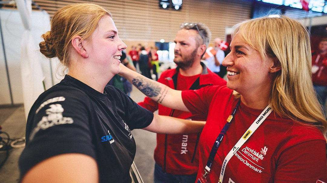 Ved WorldSkills 2024 i Lyon vandt Birgitte Brunsgaard Jacobsen bronze i Heavy Vehicle Technology og blev samtidig den første kvinde nogensinde på podiet i disciplinen. Foto: WorldSkills