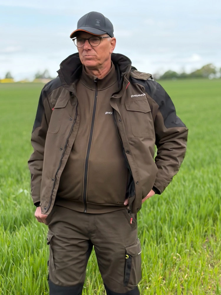 Torben Bang, Ørelykkegaard ved Aarup var blandt værterne ved dagens markbesøg.