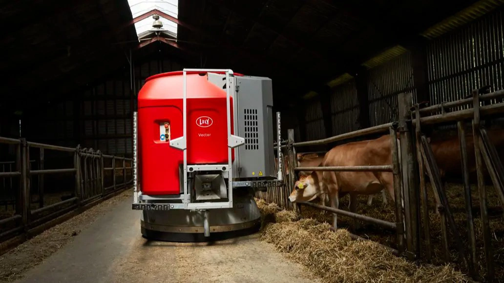 Lely Center Tarm holder inspirationsaften, hvor de fortæller om mulighederne ved automatisk fodring. En af de maskiner, der udstilles denne aften, er foderrobotten Lely Vector samt påslag fra One2Feed. Foto: Lely