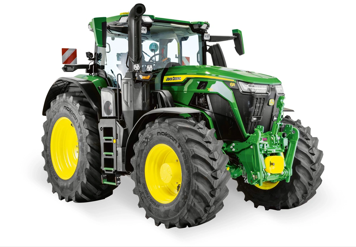Det nye design på John Deere 6R er markant i linjerne og trækker klare tråde til særligt 8R-serien.