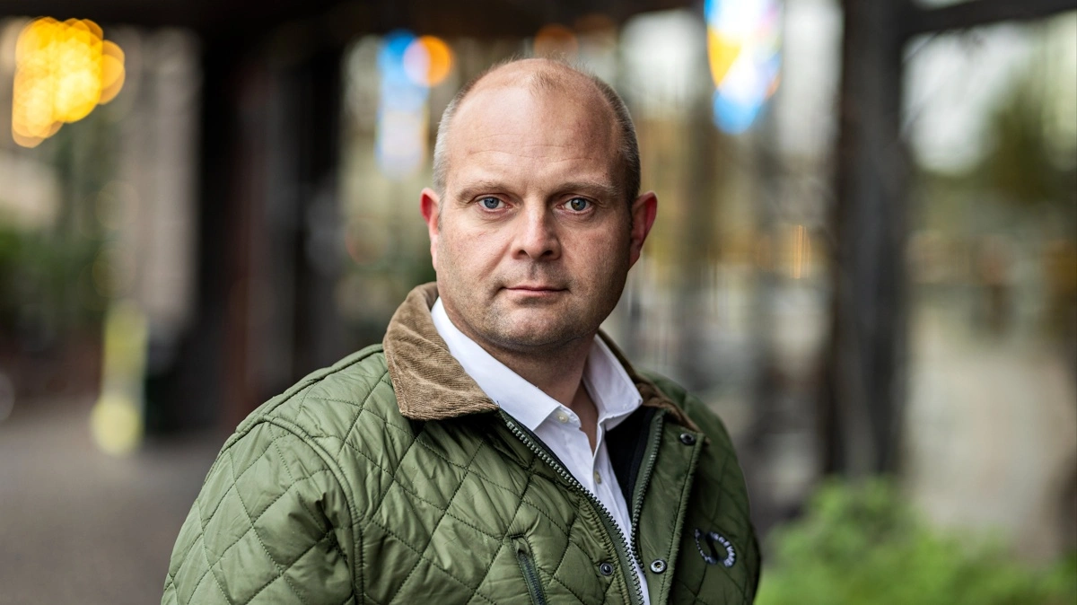 - Landbruget er ikke bare en produktion, det er en arbejdsplads med rigtige opgaver og rigtige fællesskaber. Det kan noget helt særligt for mennesker, der ikke passer ind i klassiske tilbud, siger Anders Kjær. Foto: Landbrug & Fødevarer