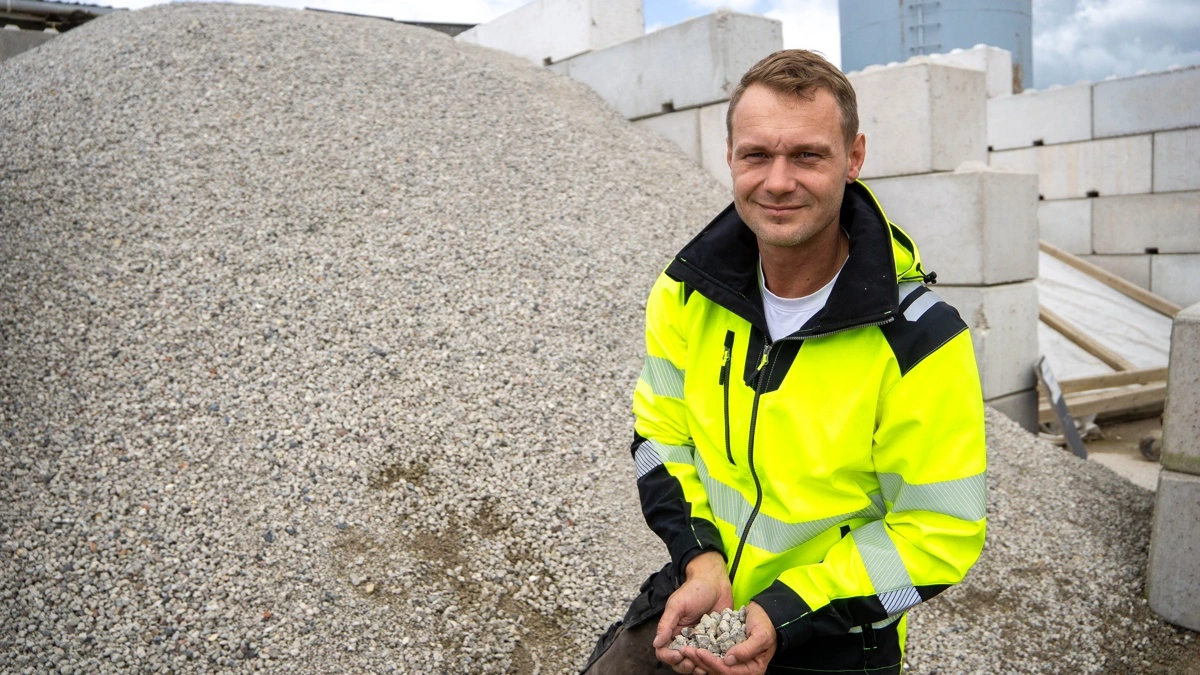 Jens Flade-Rasmussen er udviklingsdirektør og ejer af Recycon A/S, der bruger genanvendt byggeaffald til at producere beton. Foto: Søren Nørgaard