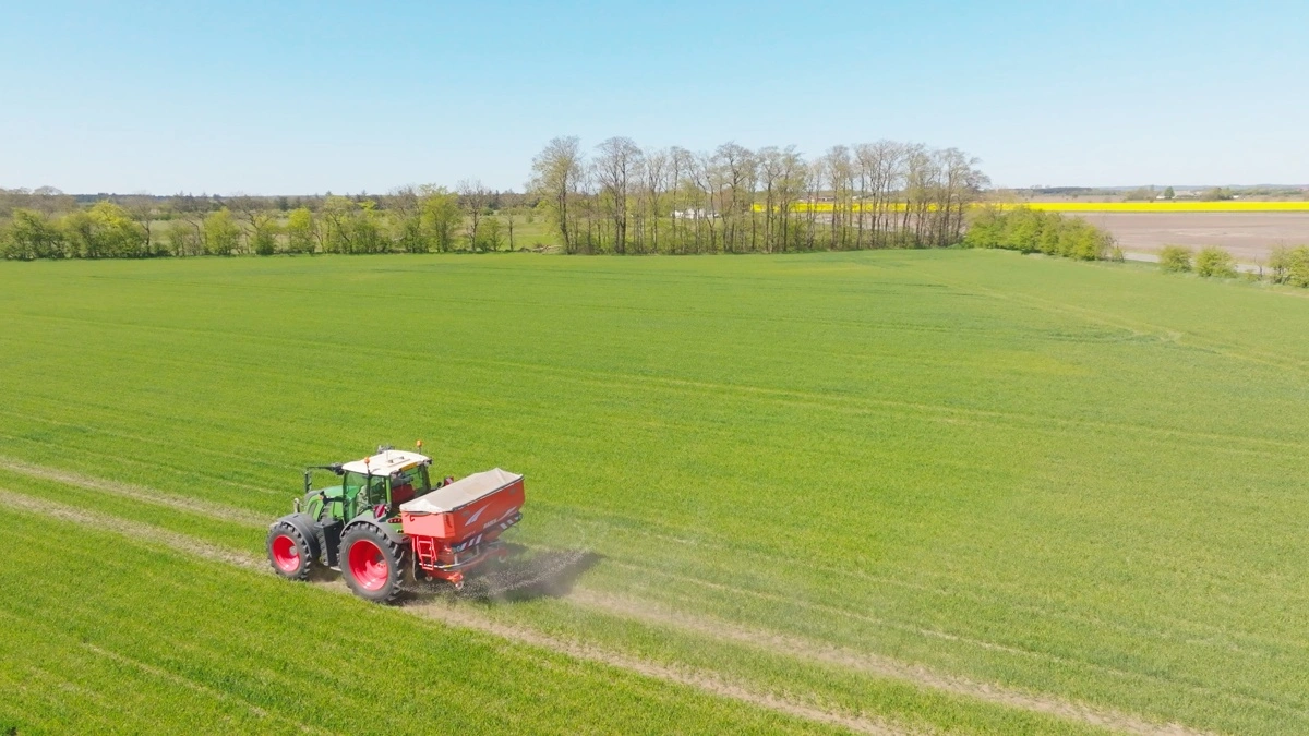 Hos Busholm Agro er spredebredden på 48 meter. Foto: Yara Danmark