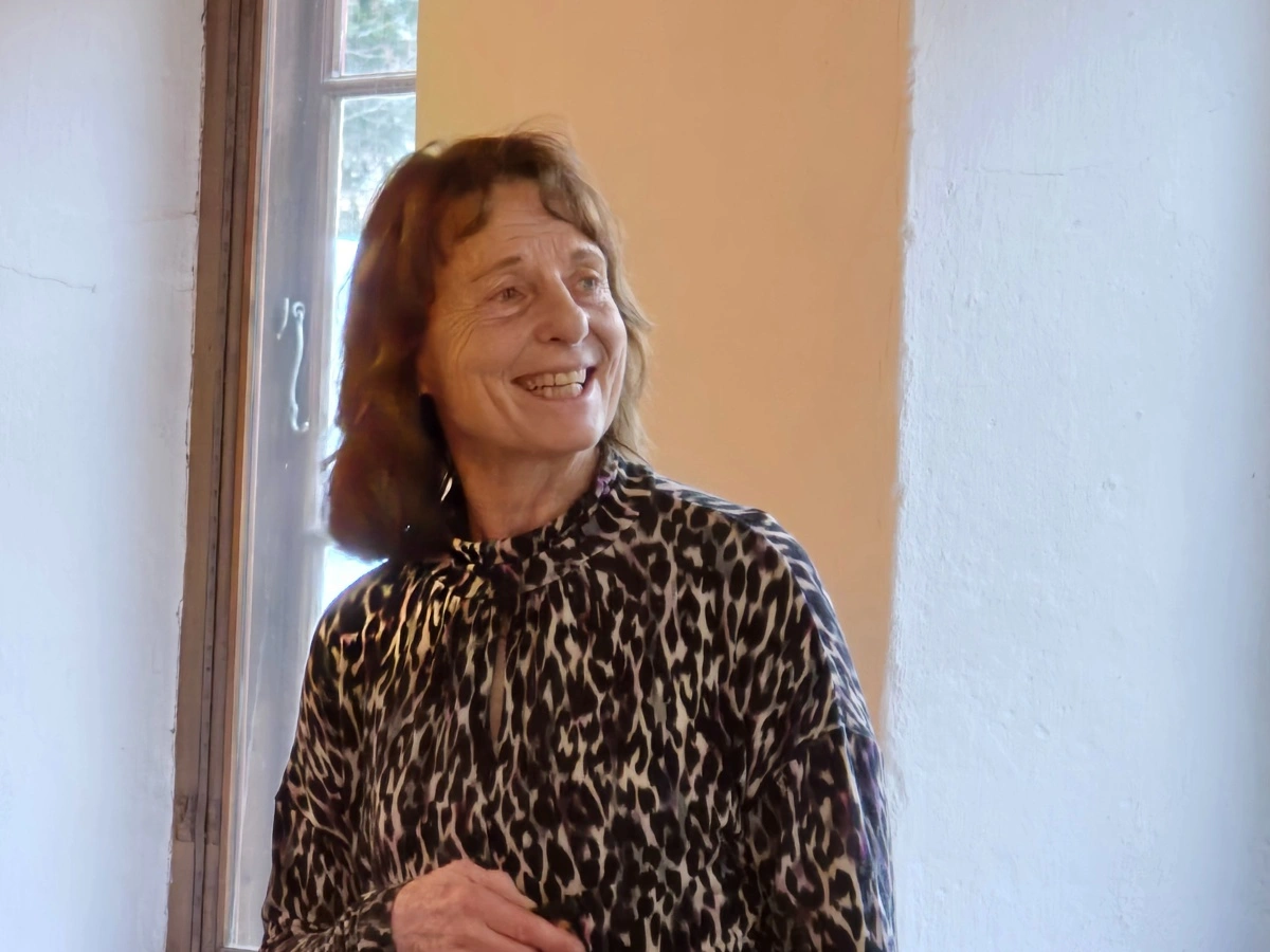 Avlschef hos DLF region øst, Birthe Kjærsgaard, glæder sig over den gode vejrudsigt i hvert fald de næste 10 dage, så høsten af frøgræs for alvor kan komme i gang. Foto: Jørgen P. Jensen