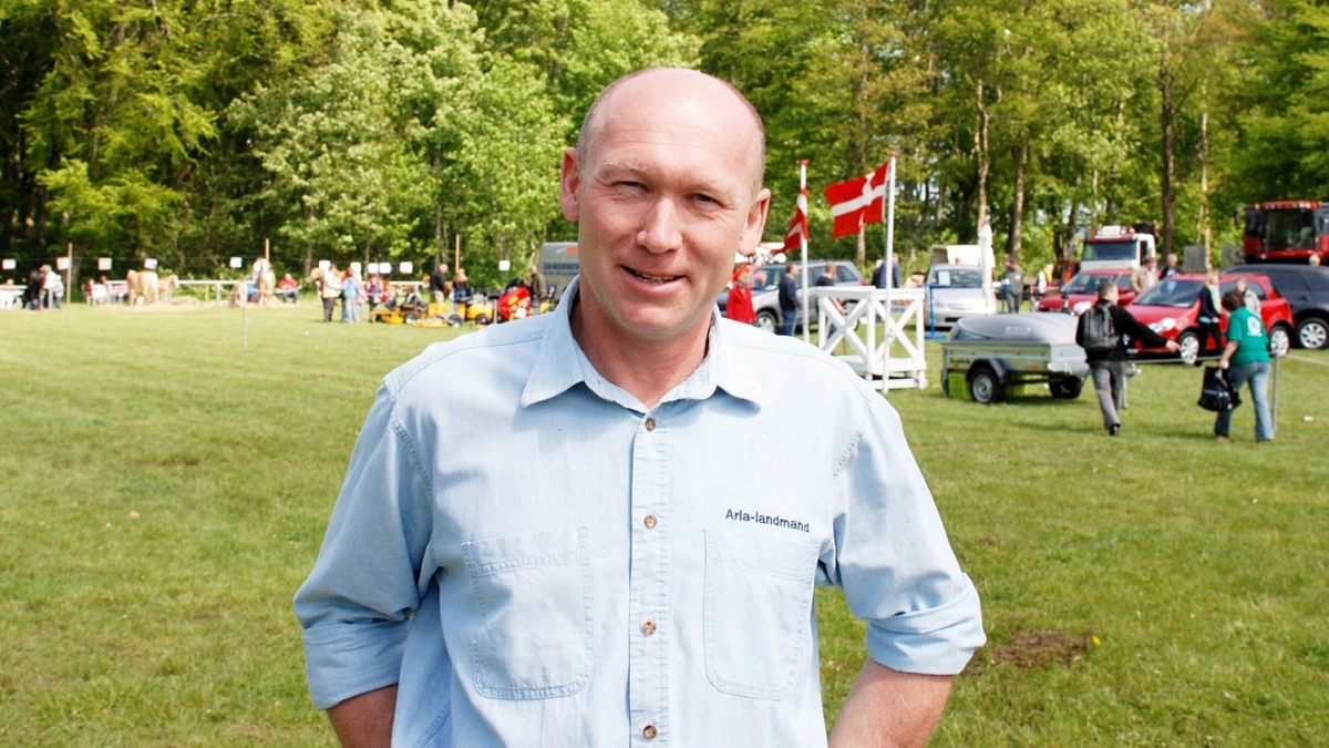 Den tidligere økologiske mælkeproducent Torben Myrup undrer sig over, at omkring 300 hektar af hans tidligere økologiske jord fremover skal dyrkes konventionelt. Arkivfoto