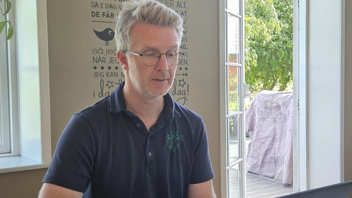 - Under ti procent af valideringerne klares online. Jeg er oftest på fysiske besøg som i dag, fortæller Klaus Ingvartsen.