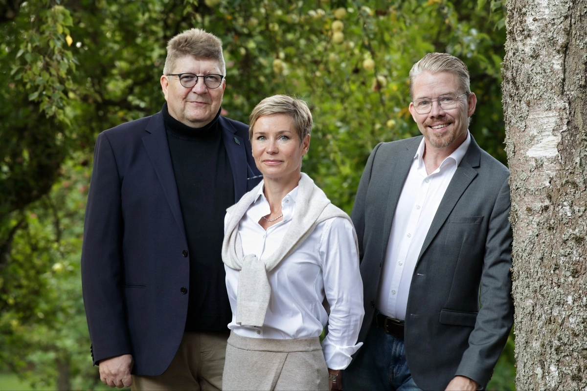 Fra venstre: Pekka Lehtinen, Elli Laukkala og Jari Karlsson er ejerne af Happy Plant Protein.