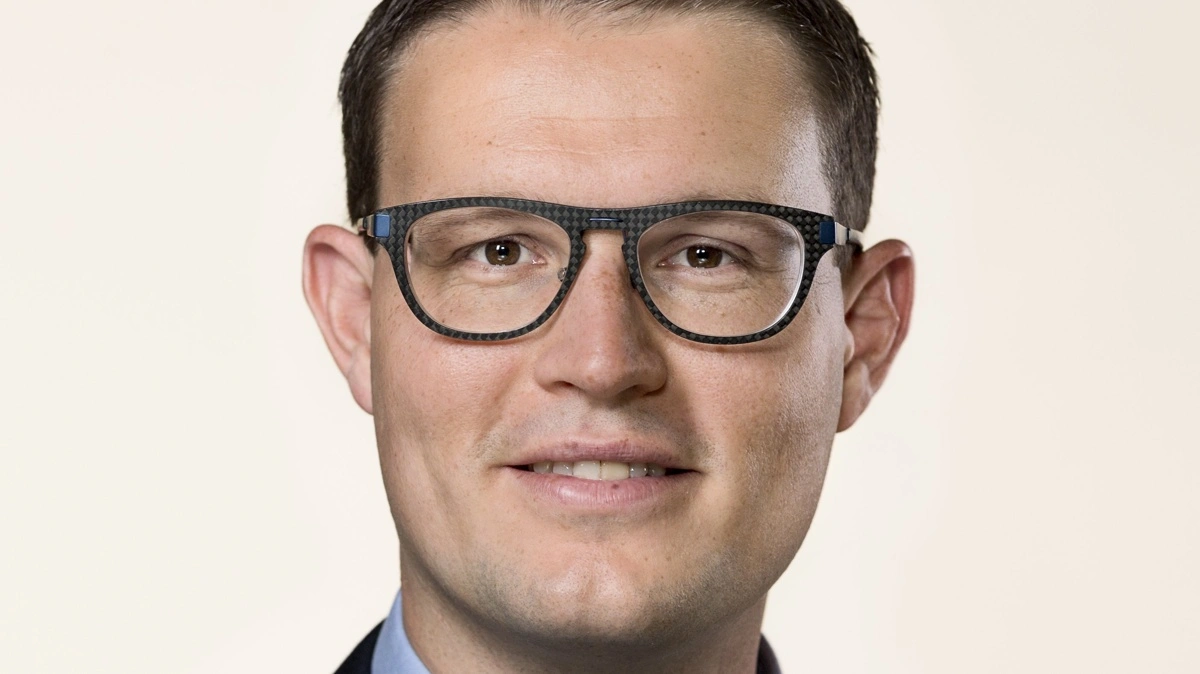 Minister for Natur og dyrevelfærd, Christian Rabjerg Madsen slår fast, at ulve ikke må nærme sig mennesker, herunder børn, hvis de skal kunne være i Danmark. Arkivfoto: Steen Brogaard