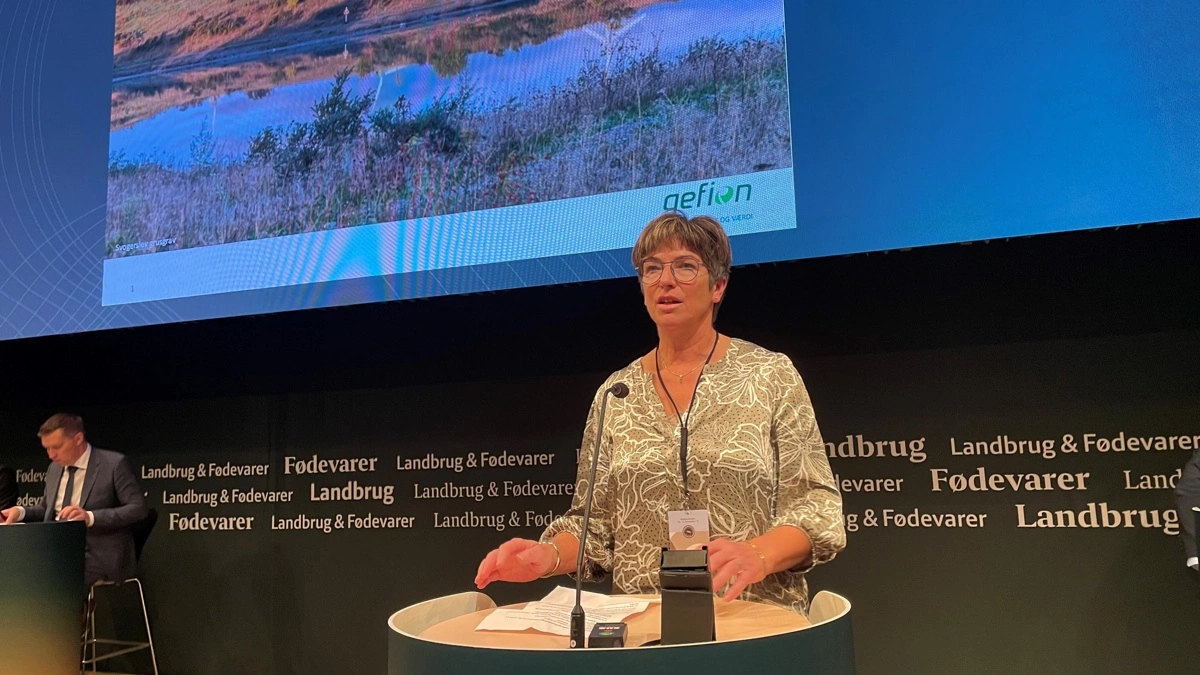 Yke Kloppenburg, økologisk mælkeproducent og bestyrelsesmedlem i VKST, efterlyser flere statslige ressourcer og bedre muligheder for jordbytte, hvis den grønne trepart skal realiseres. Arkivfoto