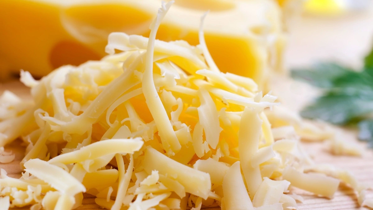 Ost har været blandt de mejeriprodukter, der har trukket markedet op. Ved GDT-auktionen den 4. august steg cheddarprisen 3,8 procent. Foto: Colourbox