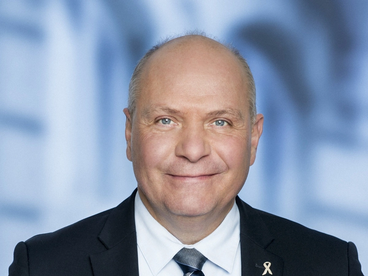 Søren Gade (V) oplyste for flere dage siden, at han kommer til at stemme imod partilinjen. 