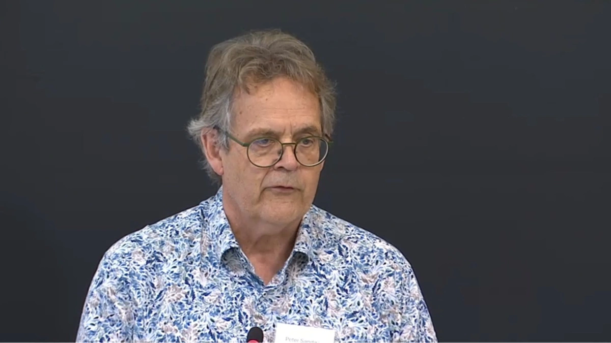 Professor Peter Sandøe fra Københavns Universitet understregede, at rådgivningsgruppen har bidraget til borgerpanelets vidensgrundlag, men ikke står bag panelets anbefalinger.