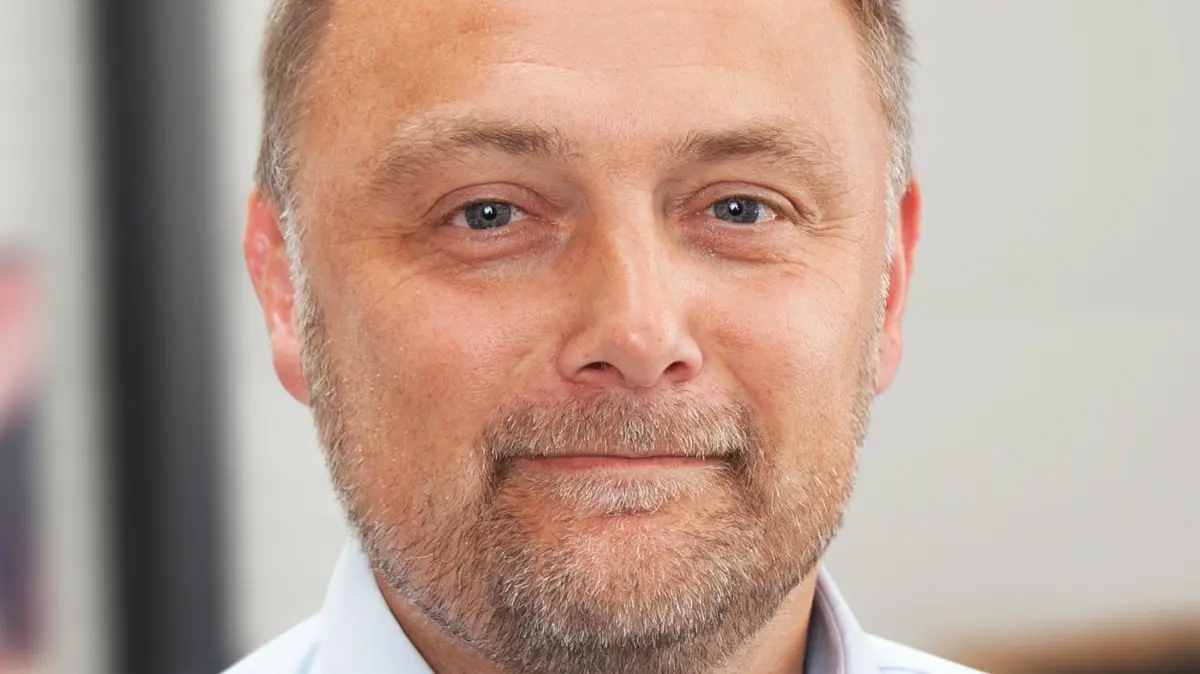 Per Laustsen, Key Account Manager hos Alltech Danmark, fremhæver analyser som grundlag for at vurdere risikoen ved mykotoksiner. Virksomhedens analyse Alltech 37+ tester for op til 54 forskellige mykotoksiner og vurderer risikoen i forhold til den konkrete dyregruppe. Foto: Alltech