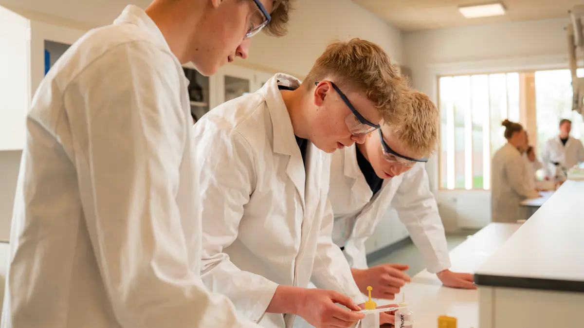 Med LAB X har eleverne på Kjærgård Landbrugsskole fået nye rammer for en undervisning, hvor teori og praksis kan kobles tættere sammen.