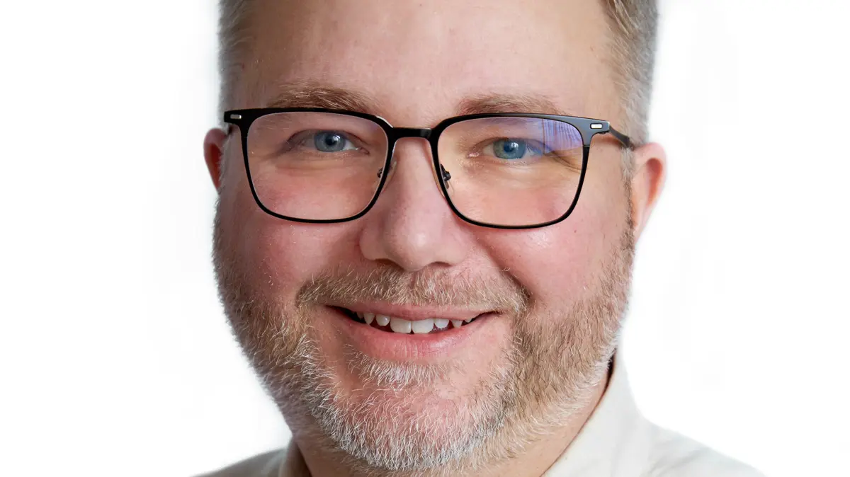 Moderat risiko er ikke det samme som ingen risiko, understreger account manager Simon Skaarup Jensen fra dsm-firmenich. Han opfordrer til at vurdere den samlede belastning fra korn, halm og andre foderråvarer. Foto: dsm-firmenich