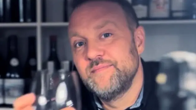 - Mit mål er at male noget, som folk gerne vil have hængende i deres hjem. Det er succes for mig, fortæller Richard Holmes fra Thy.