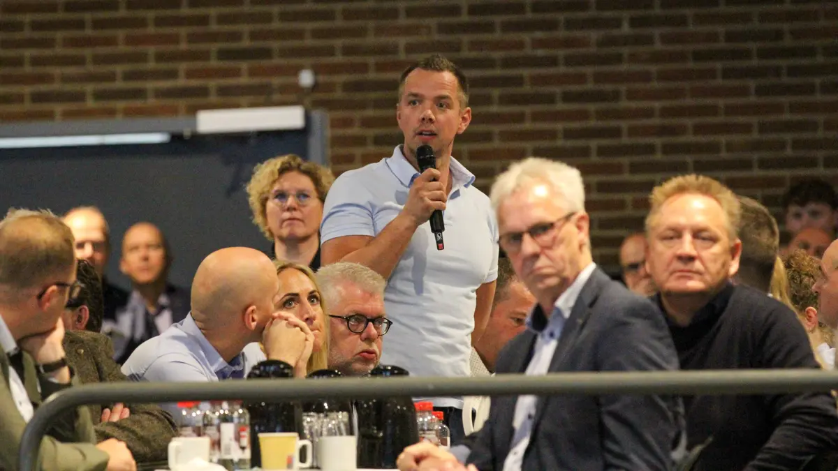 Griseproducent Danny Sørensen efterlyste handling på problemerne med at få udenlandske praktikanter ind. På hans bedrift var der ikke kommet nye praktikanter i ni måneder.