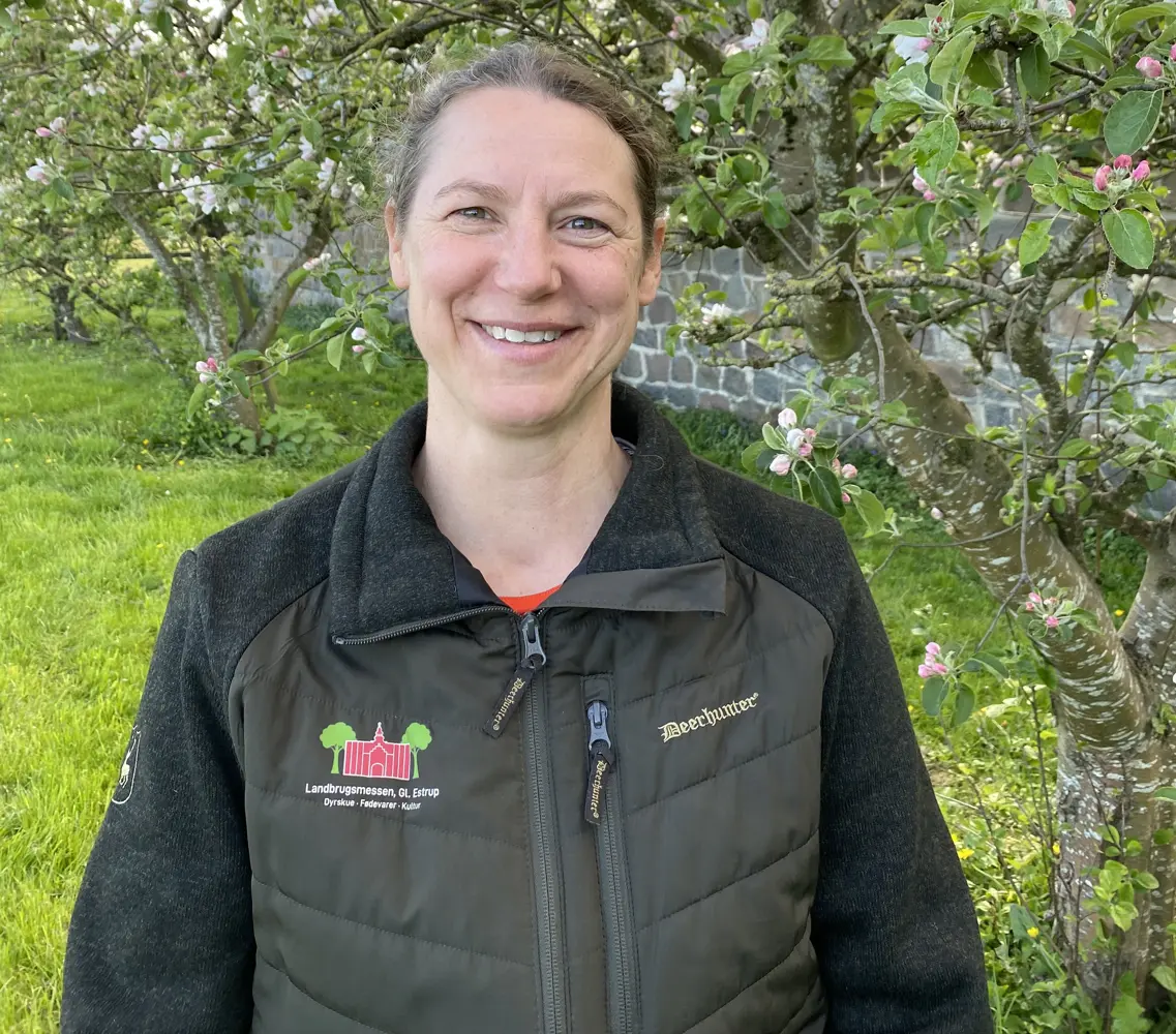 Formand for Landbrugsmessen på Gl. Estrup, Karen Rasmussen, har svært ved at se, hvordan messen skal fortsætte, når hele bestyrelsen trækker sig. Hun understreger dog, at bestyrelsen gerne hjælper nye kræfter i gang. Foto: Landbrugsmessen Gl. Estrup