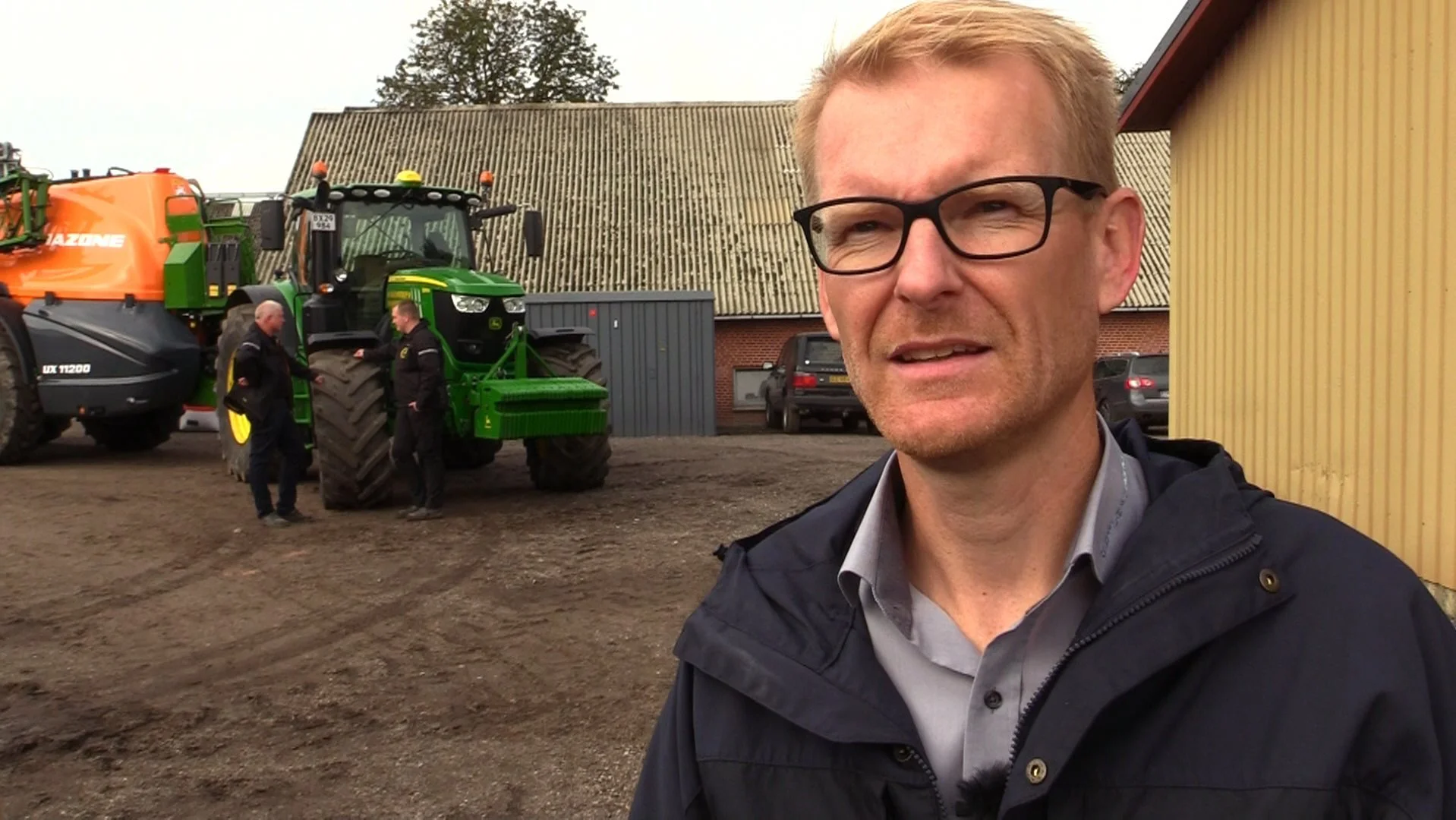 Søren Thomasen fra Semler Agro fortæller, at brændstofgarantien medfører en bonus på to gange forskellen, hvis du formår at holde dit brændstofforbrug under normen i det første år. Du vil derimod få en kompensation på én-til-én for merforbruget, hvis det overstiger normen.